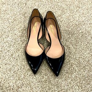 Kurt Geiger low heel shoe in size 39